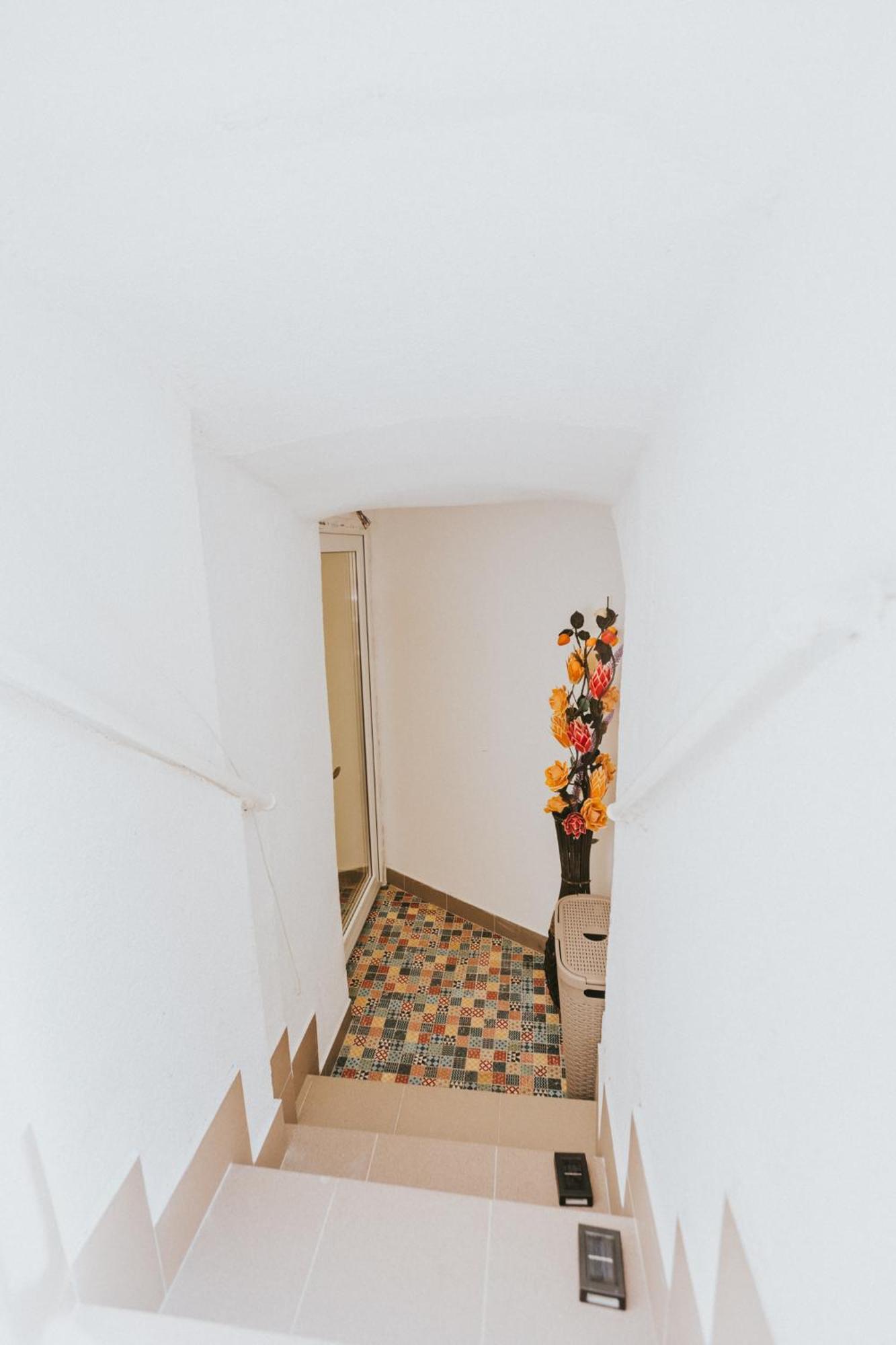 Locart -Cozy Downtown Apartment, Near Black Church With Free Wi-Fi Брашов Экстерьер фото